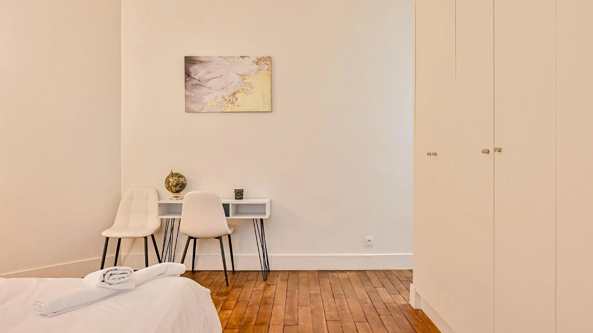 Apartment Magnifique De Luxe & Familia - 16